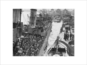 Destroyers filled with evacuated British troops berthing at Dover, 31 May 1940.