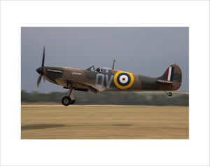 Spitfire Mk1A N3200 coming in to land after its display