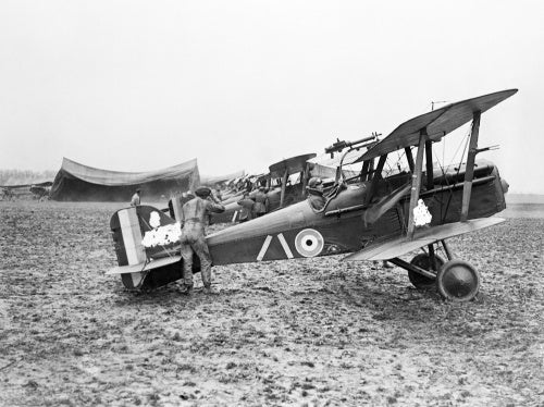 SE.5 aircraft of No.32 Squadron at Humieres airfield near St Pol, 6 April 1918.