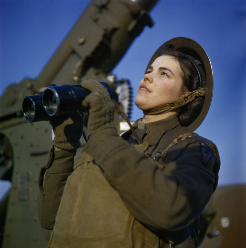 A member of the ATS (Auxiliary Territorial Service) serving with a 3.7-inch anti-aircraft gun battery, December 1942.