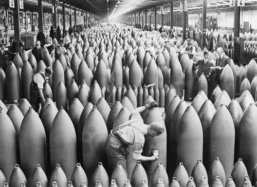 Munition workers painting shells at the National Shell Filling Factory No.6, Chilwell, Nottinghamshire in 1917.
